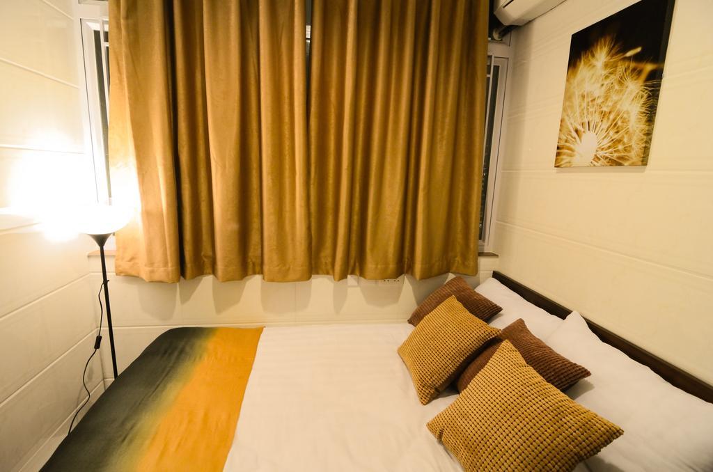 Garden Hotel Hong Kong Room photo